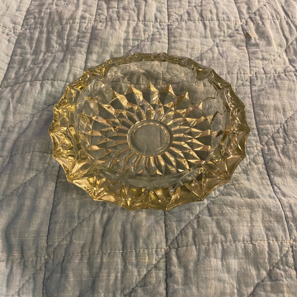 Vintage GW crystal ash tray